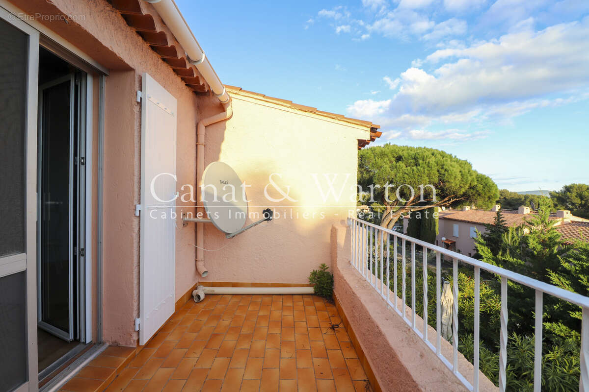 Sous offre: t 3 en duplex  dans un domaine sécurisé avec piscine & tennis - photo 7