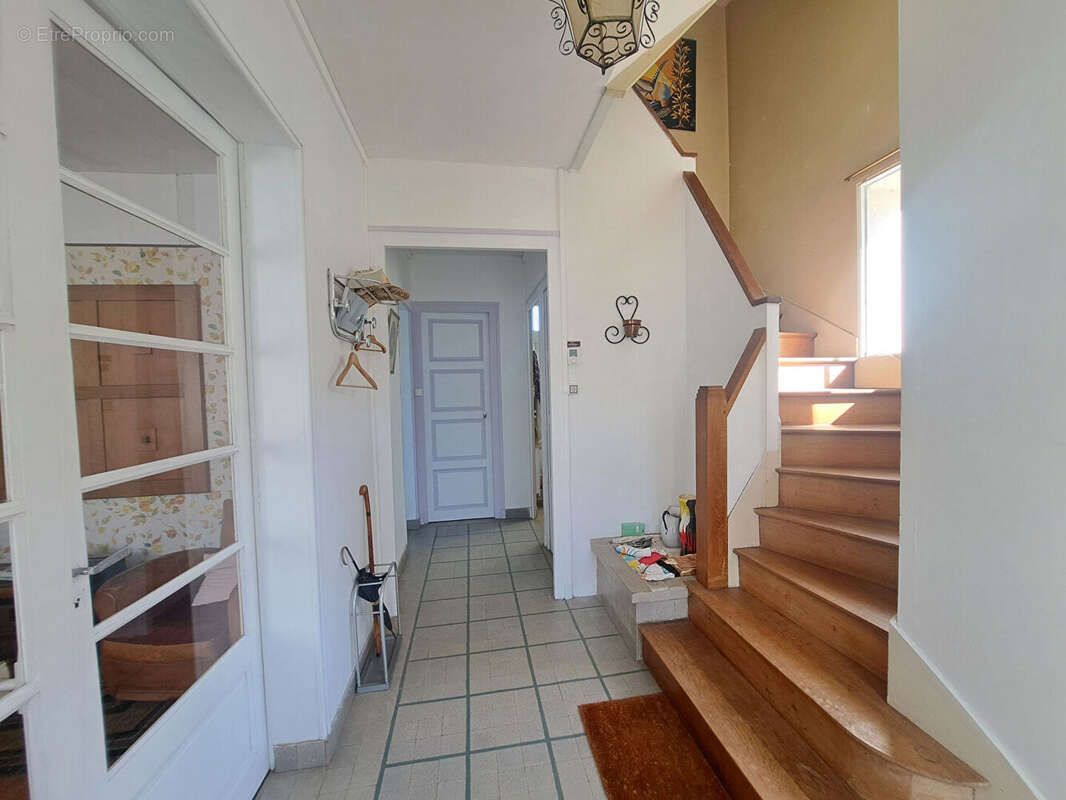 Maison 94 m² à Chatellerault  - photo 4