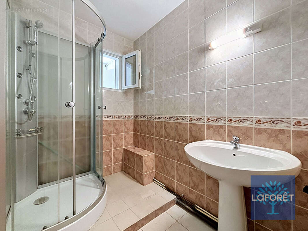 Appartement familial 96 m² - La Roche-sur-Yon secteur Proche Pentagone - photo 6