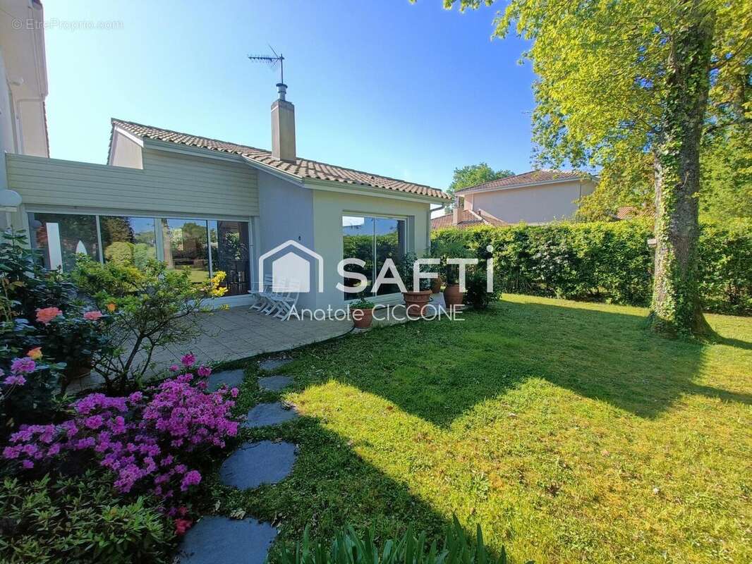 Photo 2 - Maison à GRADIGNAN