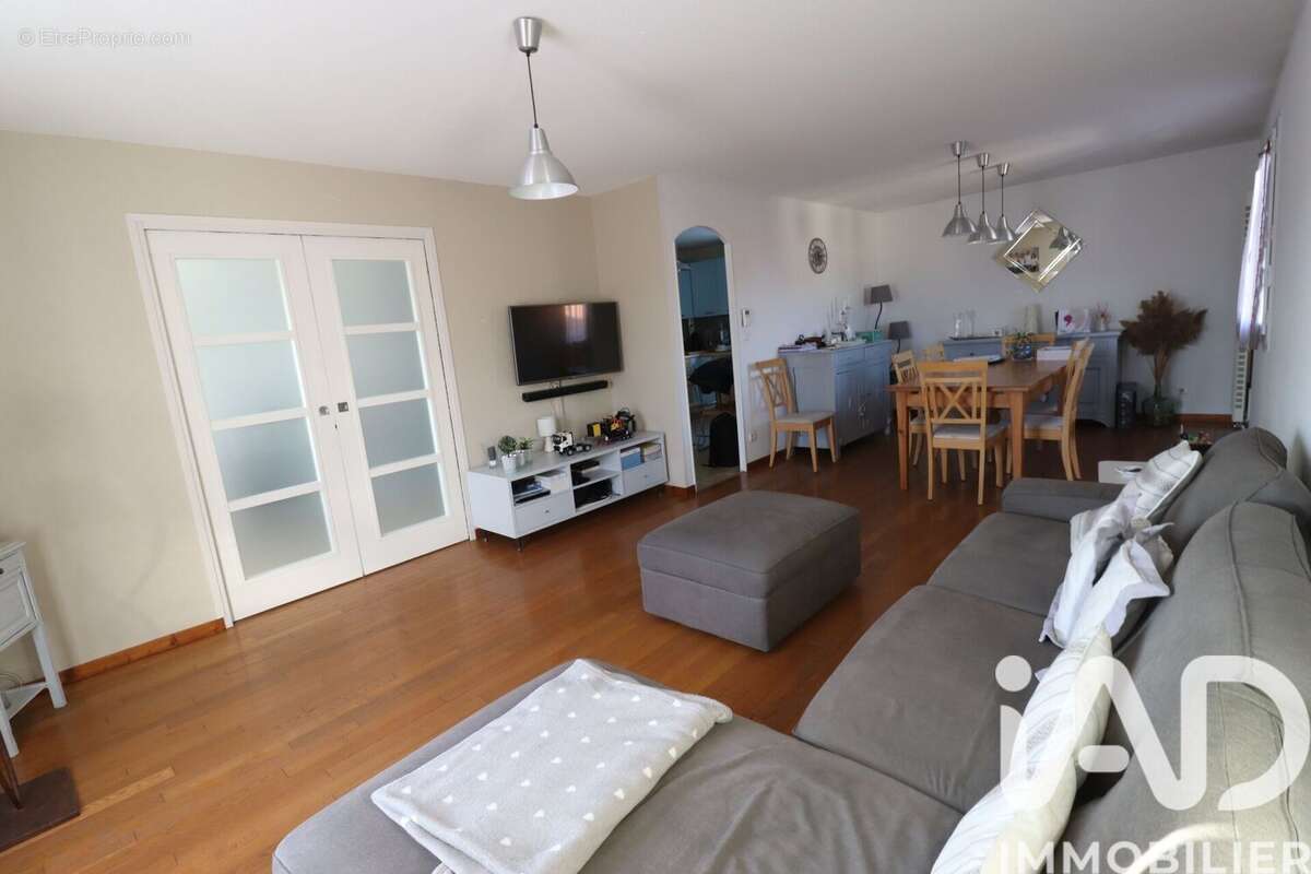 Photo 3 - Maison à LES MARTRES-D&#039;ARTIERE