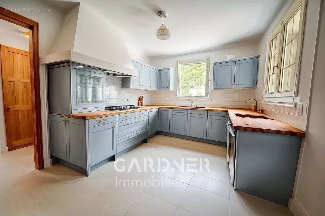 Maison à MARSEILLE-11E