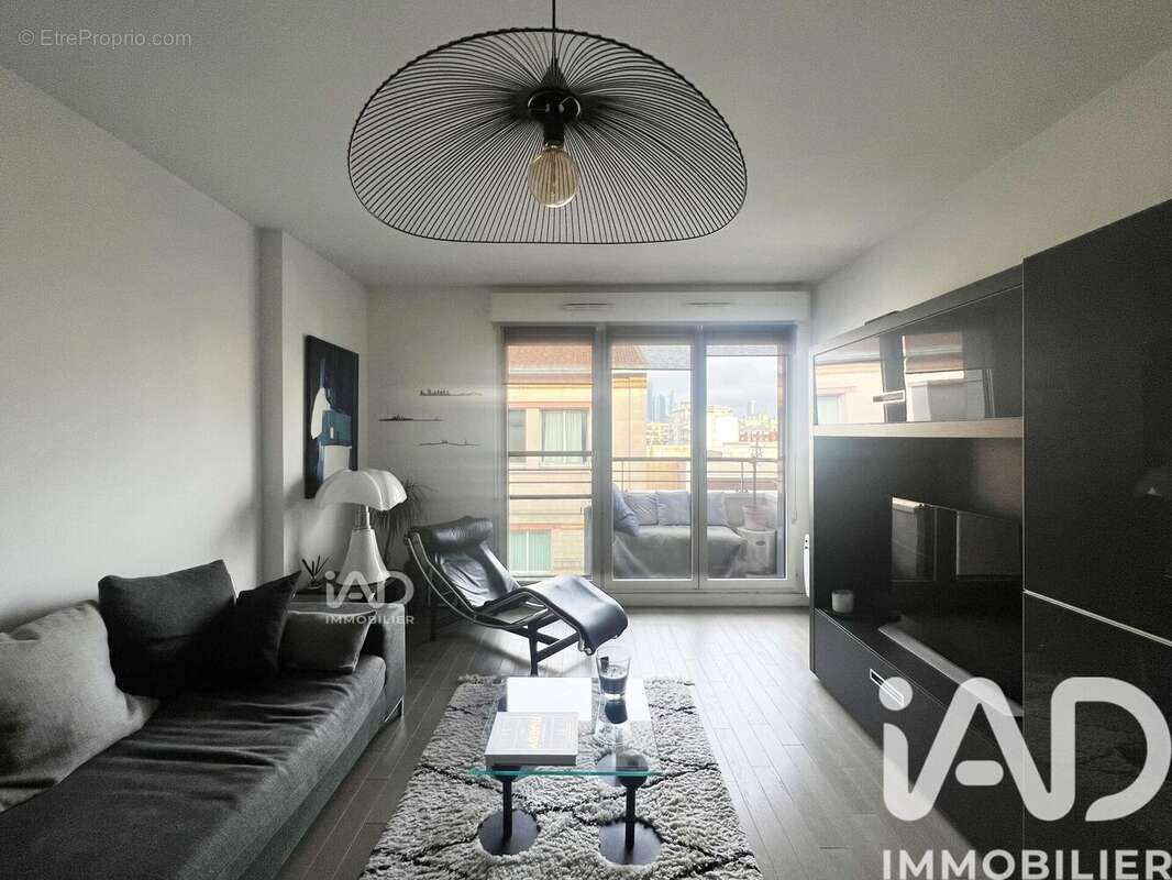 Photo 3 - Appartement à SURESNES