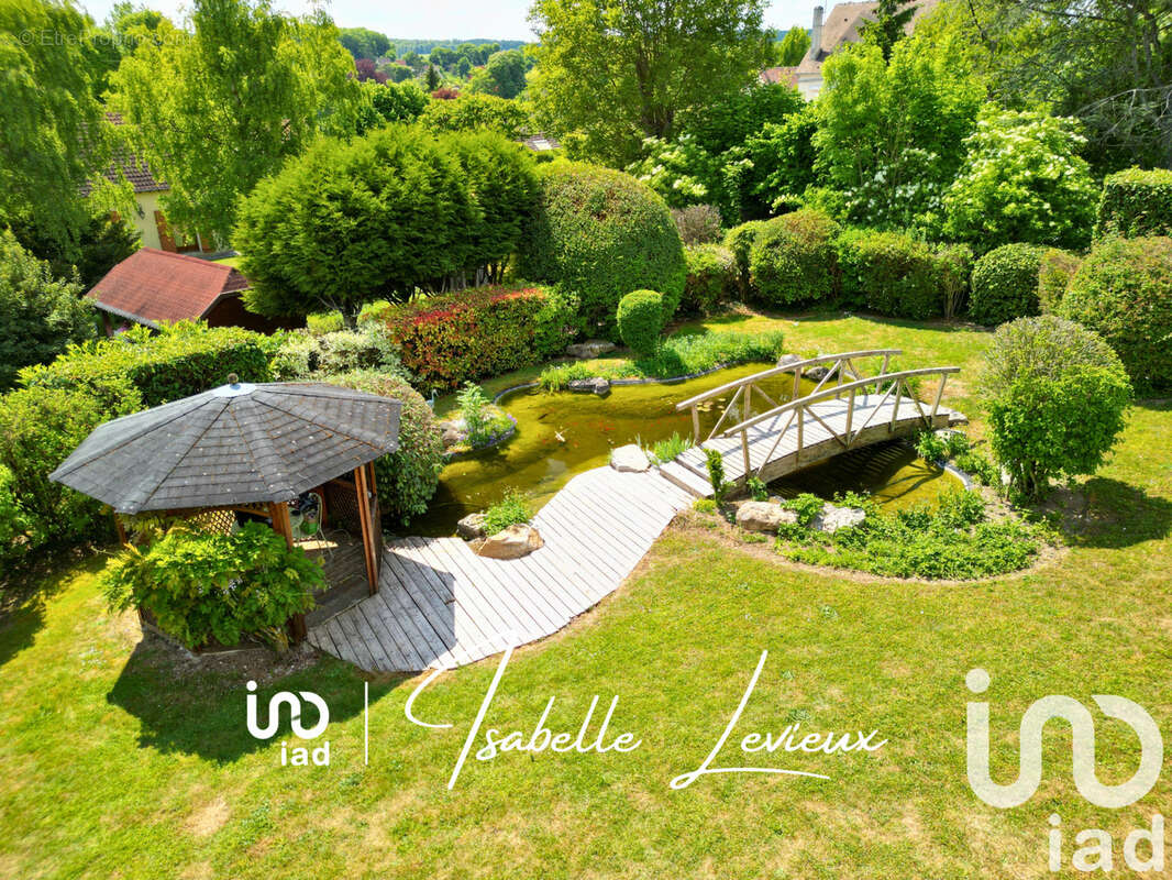 Maison 236 m² à Brueil-En-Vexin  - photo 3
