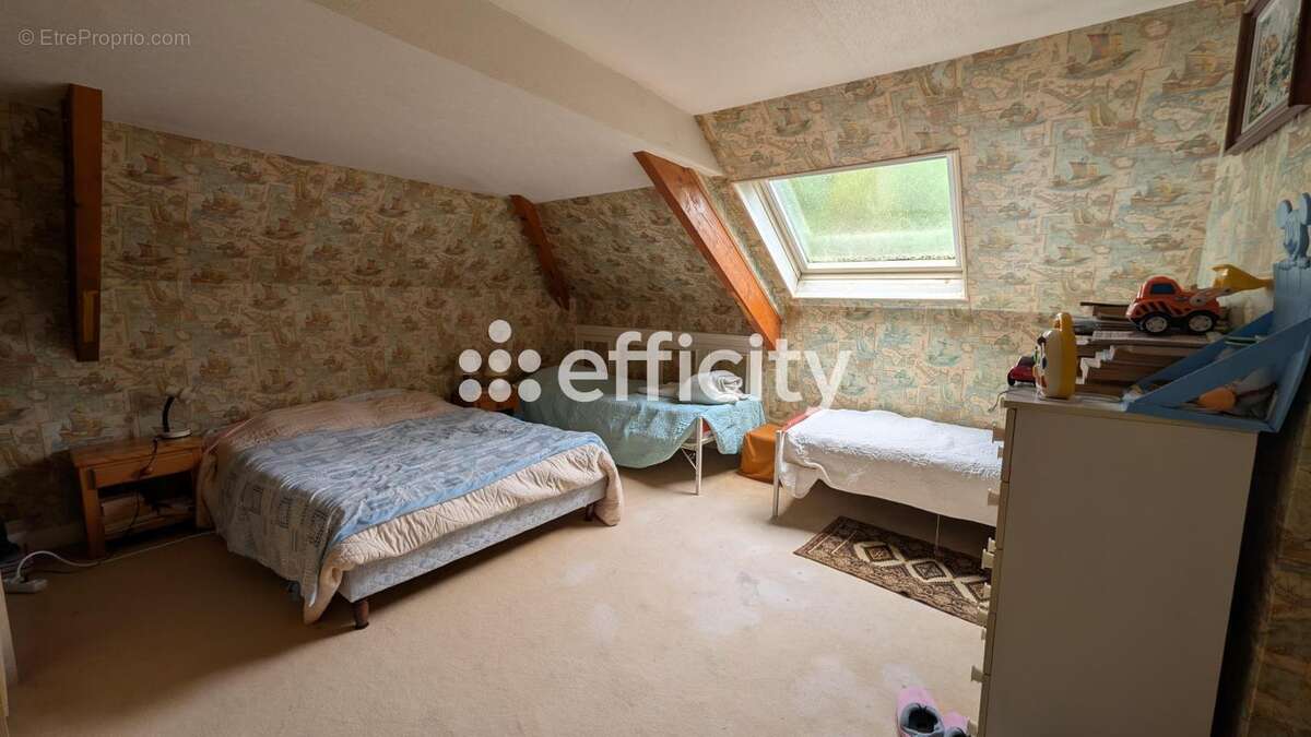 Maison 226 m² à Rochecorbon  - photo 10
