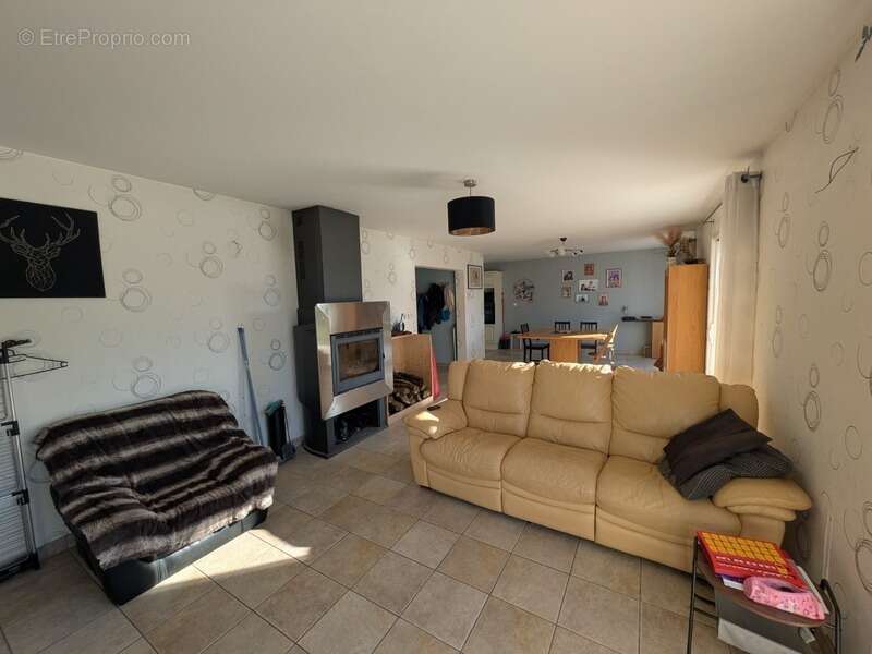 Saint tugdual maison de 110 m² 5 pièces 4 chambres avec vie de plain pied sur parcelle de 4479 m² - photo 9