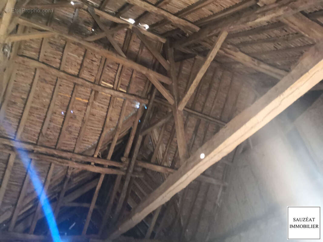 Maison à MAGNAC-BOURG