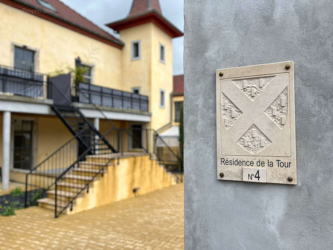 Appartement à BYANS-SUR-DOUBS