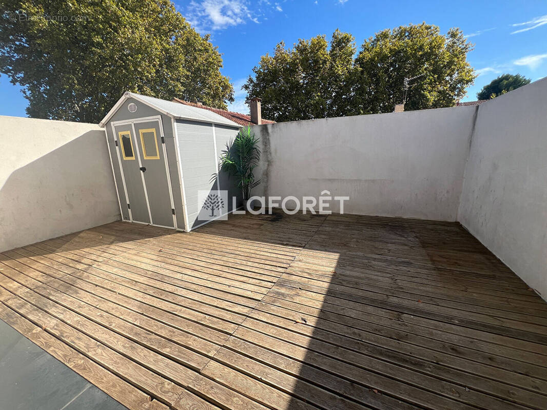 Appartement à LATTES