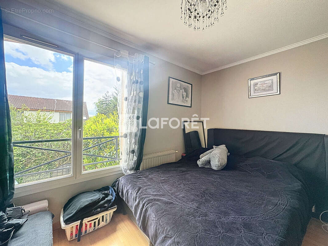 Maison à BONNEUIL-SUR-MARNE