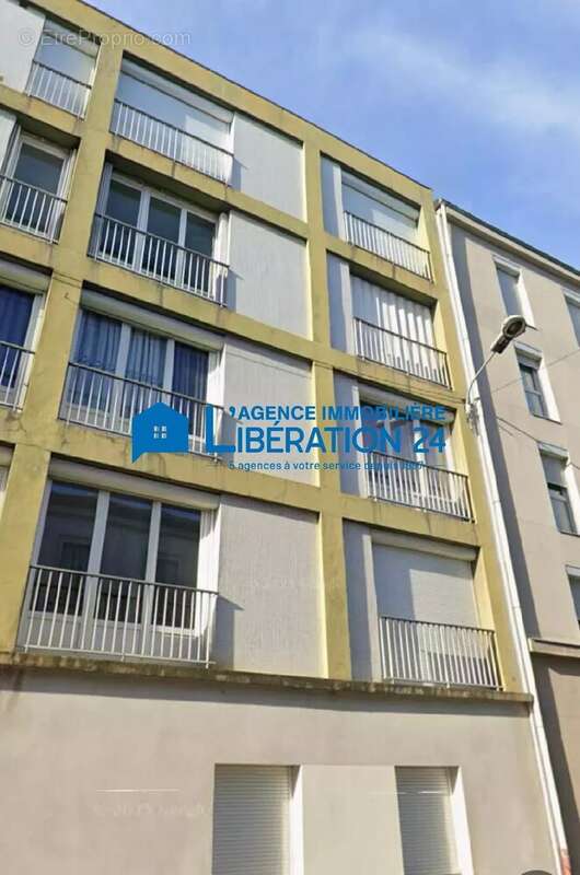 Appartement à LE CHAMBON-FEUGEROLLES