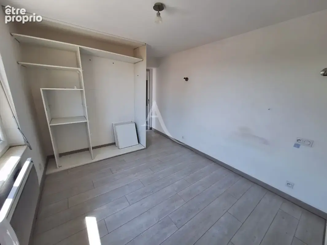 A VENDRE - Corps de ferme /  Appartement et annexes - photo 12