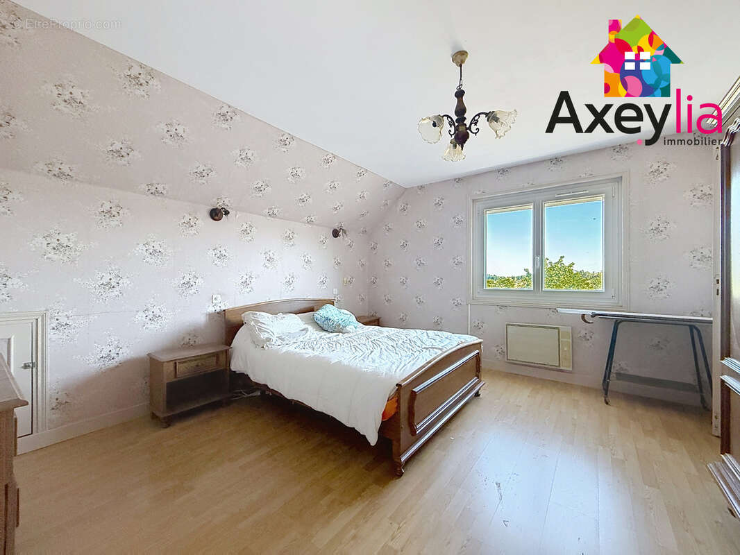 A vendre - saint-haon-le-vieux - maison familiale avec 5 chambres, sous-sol, terrain et belle vue - photo 16