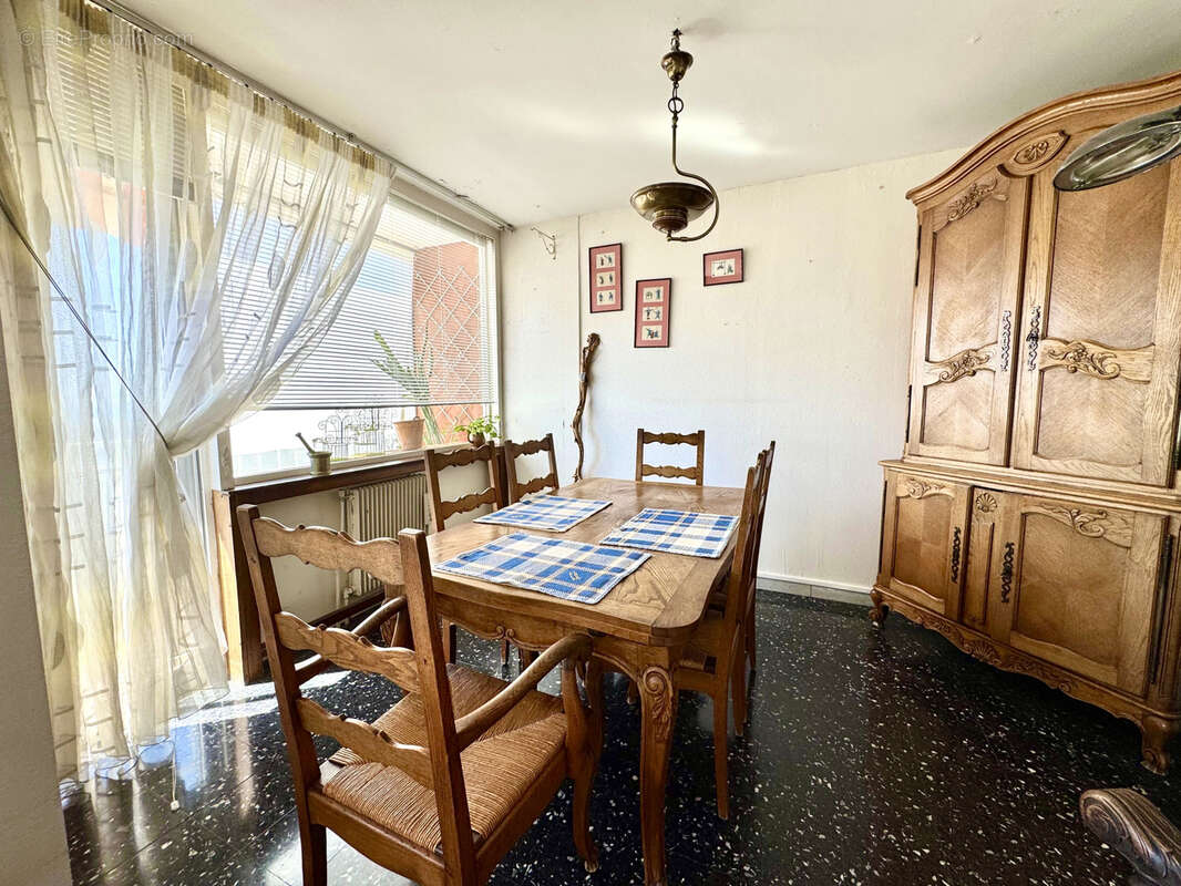 Appartement à MARSEILLE-9E