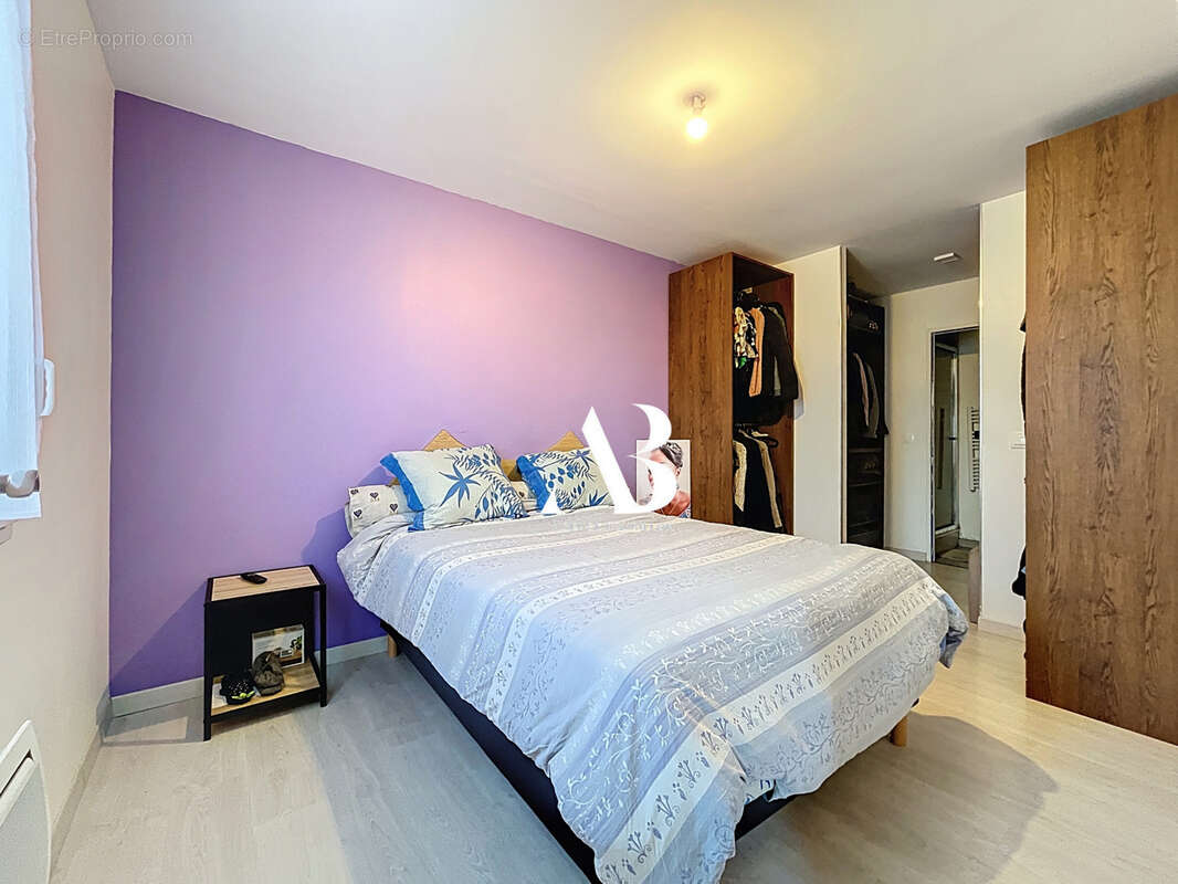 Maison à VILLENEUVE-LES-BORDES