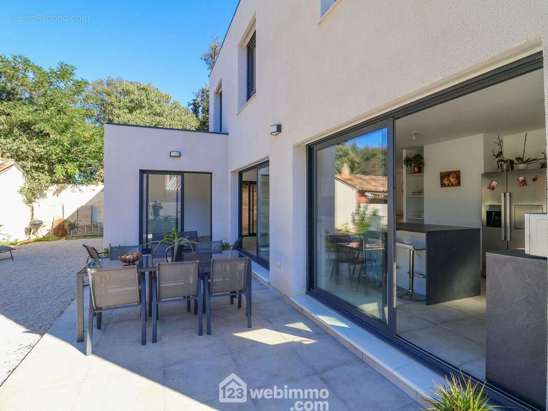 Maison à MARSEILLE-9E