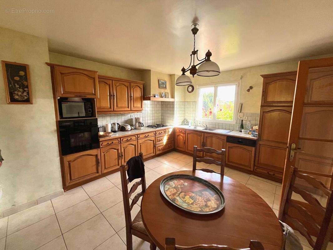 Maison à SAINT-JOUAN-DES-GUERETS