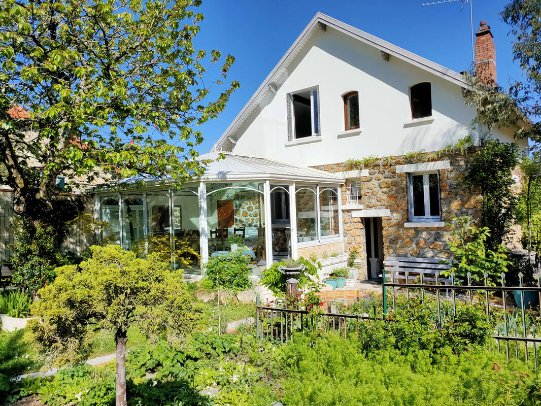 Maison à SAINT-REMY-LES-CHEVREUSE