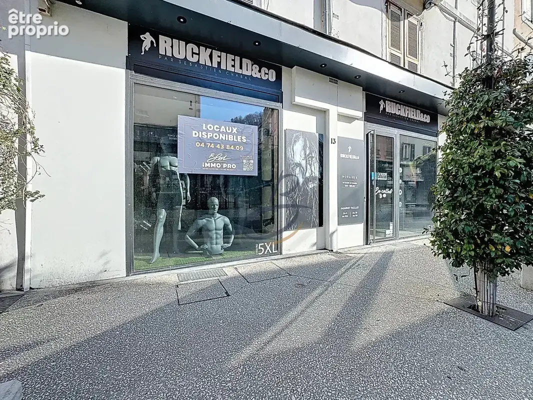 Photo Commerce à Bourgoin-Jallieu au prix de 210 000€