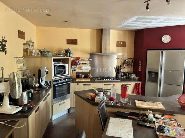 Belle maison du XIXe siècle  rénovée      178m2 et 4783m2 de parc                    190000€  St  Pey de Castets - photo 6