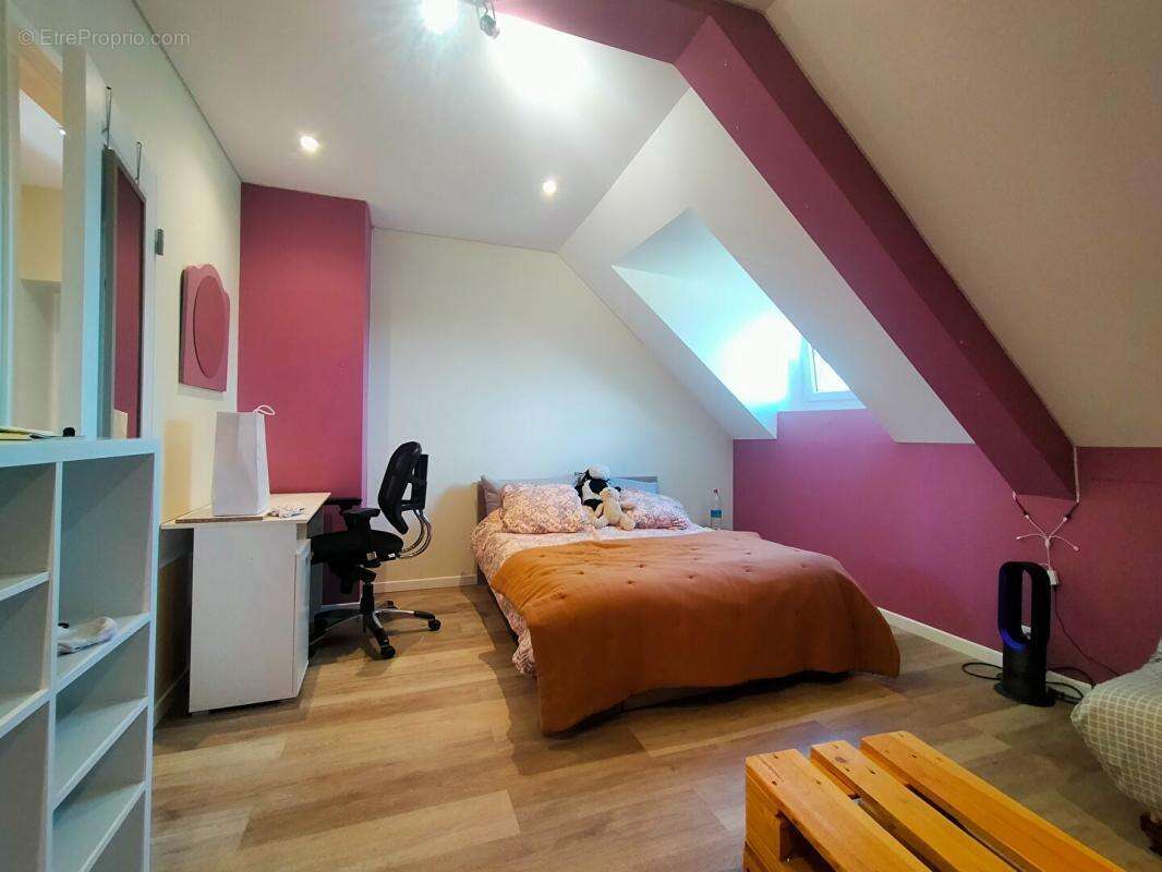 Maison La Suze Sur Sarthe 7 pièce(s) 200 m2 - photo 7