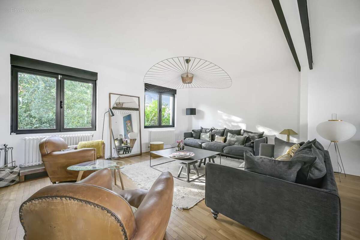 Appartement à SURESNES