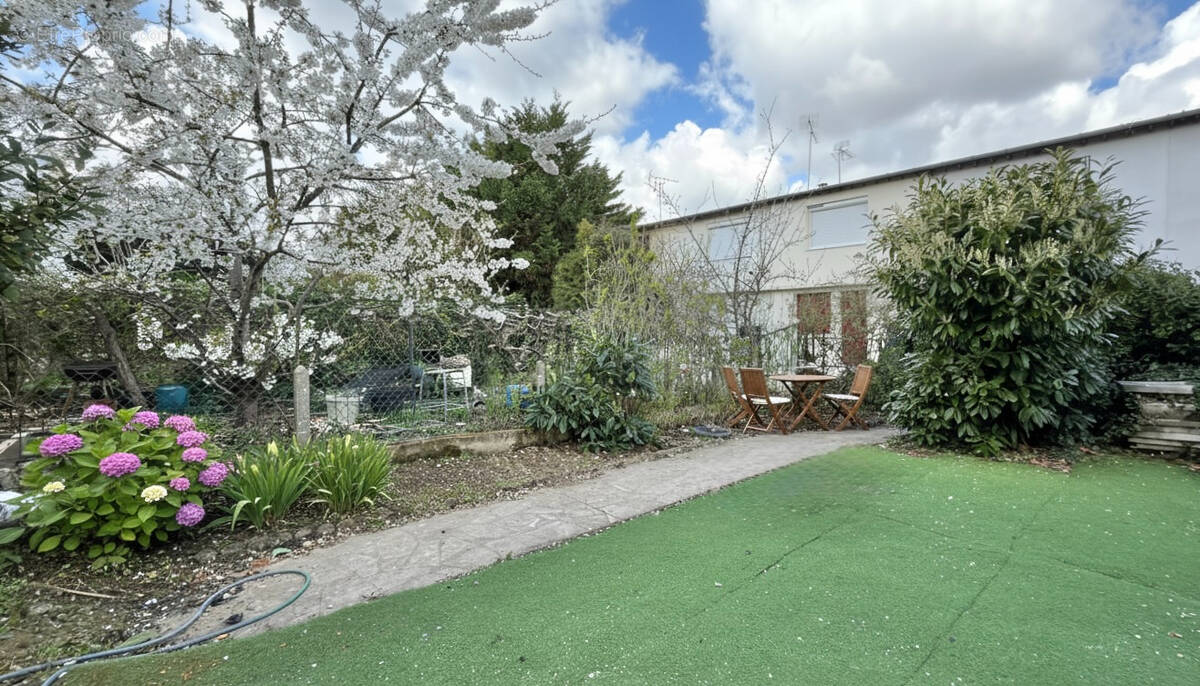 Maison à CORBEIL-ESSONNES