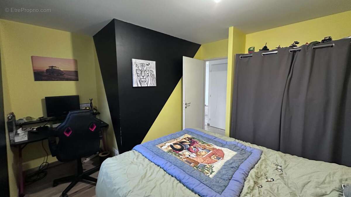 Maison à COURCHATON