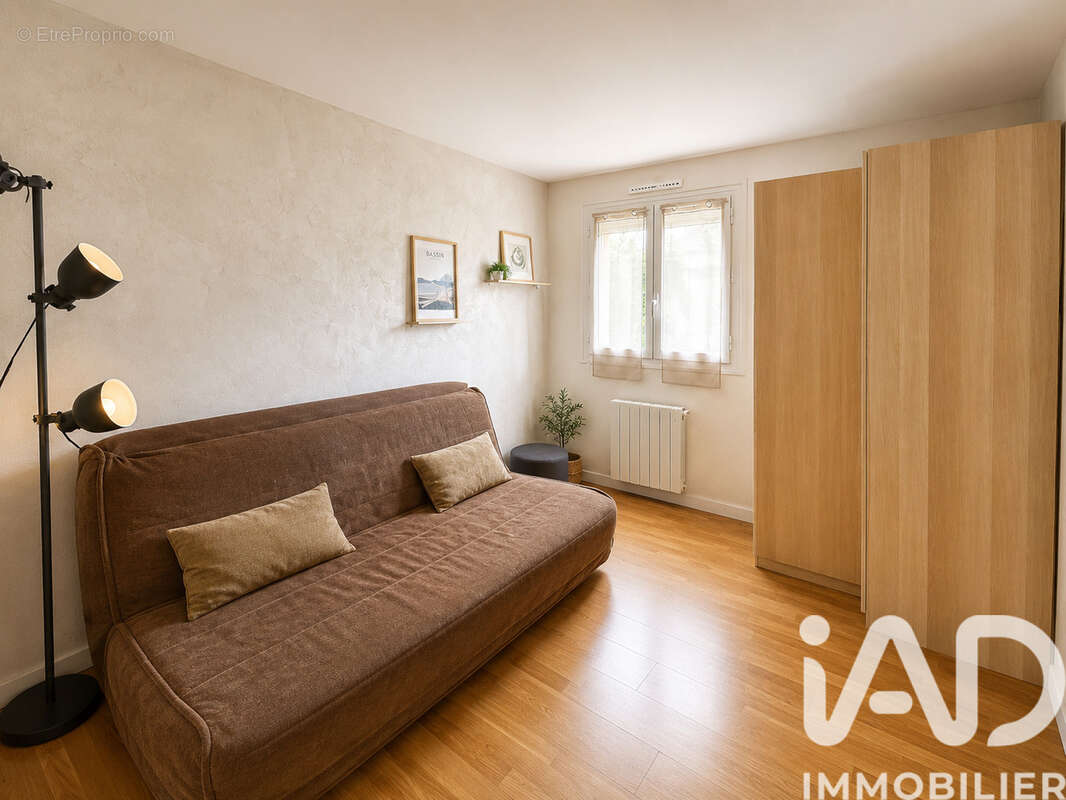 Maison 137 m² à Le Plessis-Pate  - photo 8