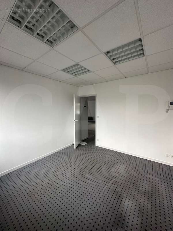 Commerce à PLOUFRAGAN