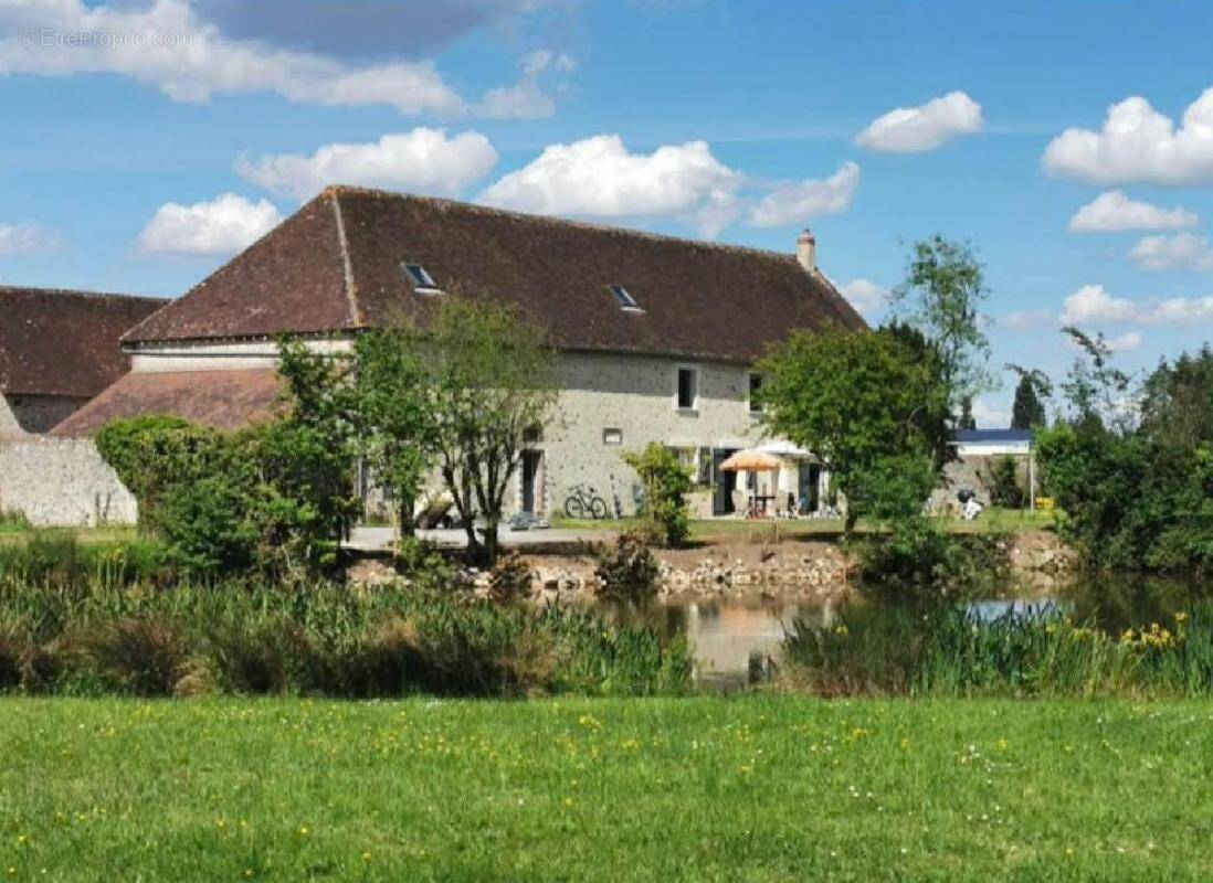 Maison à VAUPILLON