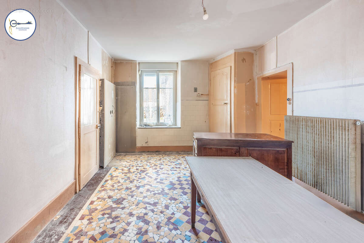 Maison à DOMPAIRE
