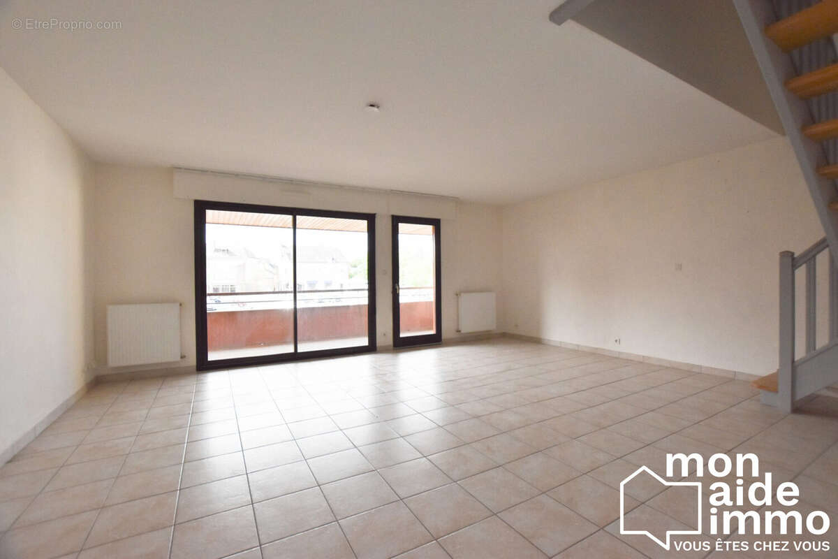 Appartement à BARAQUEVILLE