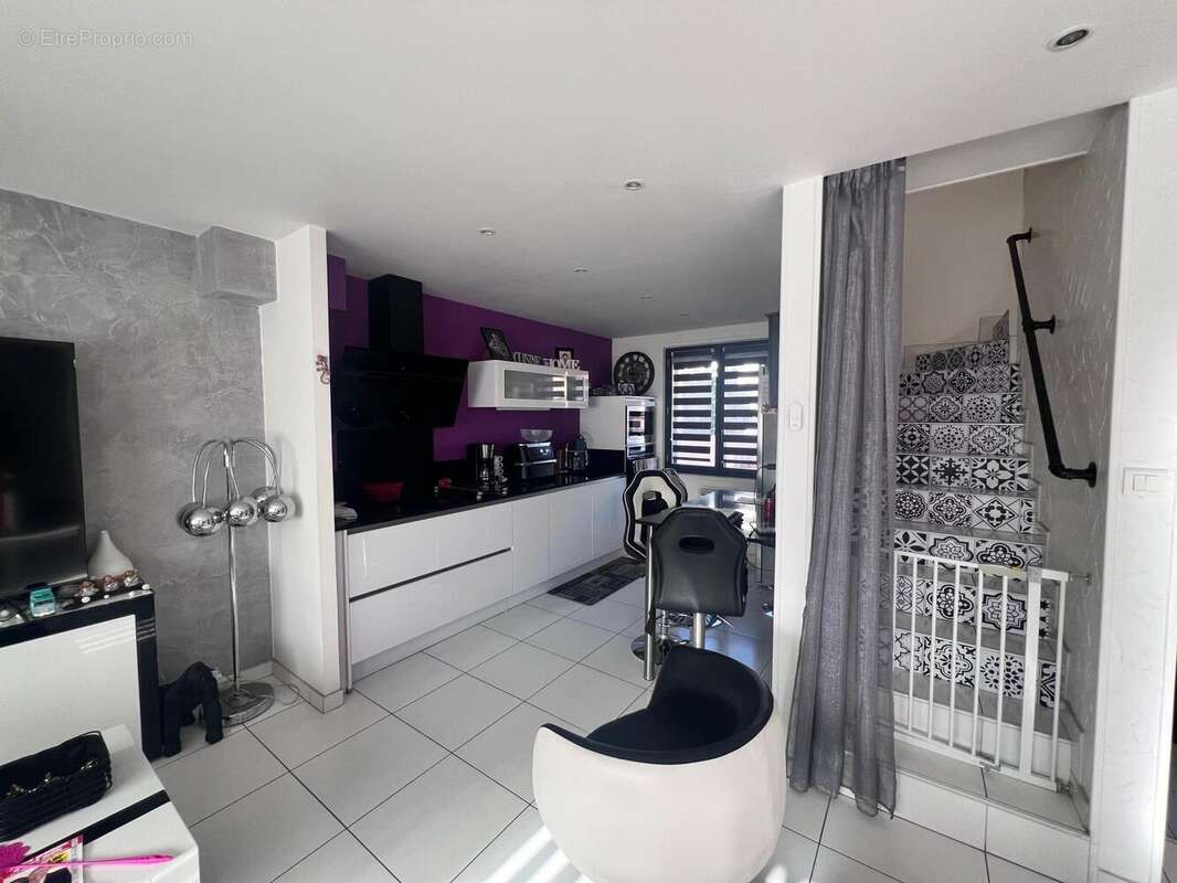 Photo 4 - Maison à ROMANS-SUR-ISERE