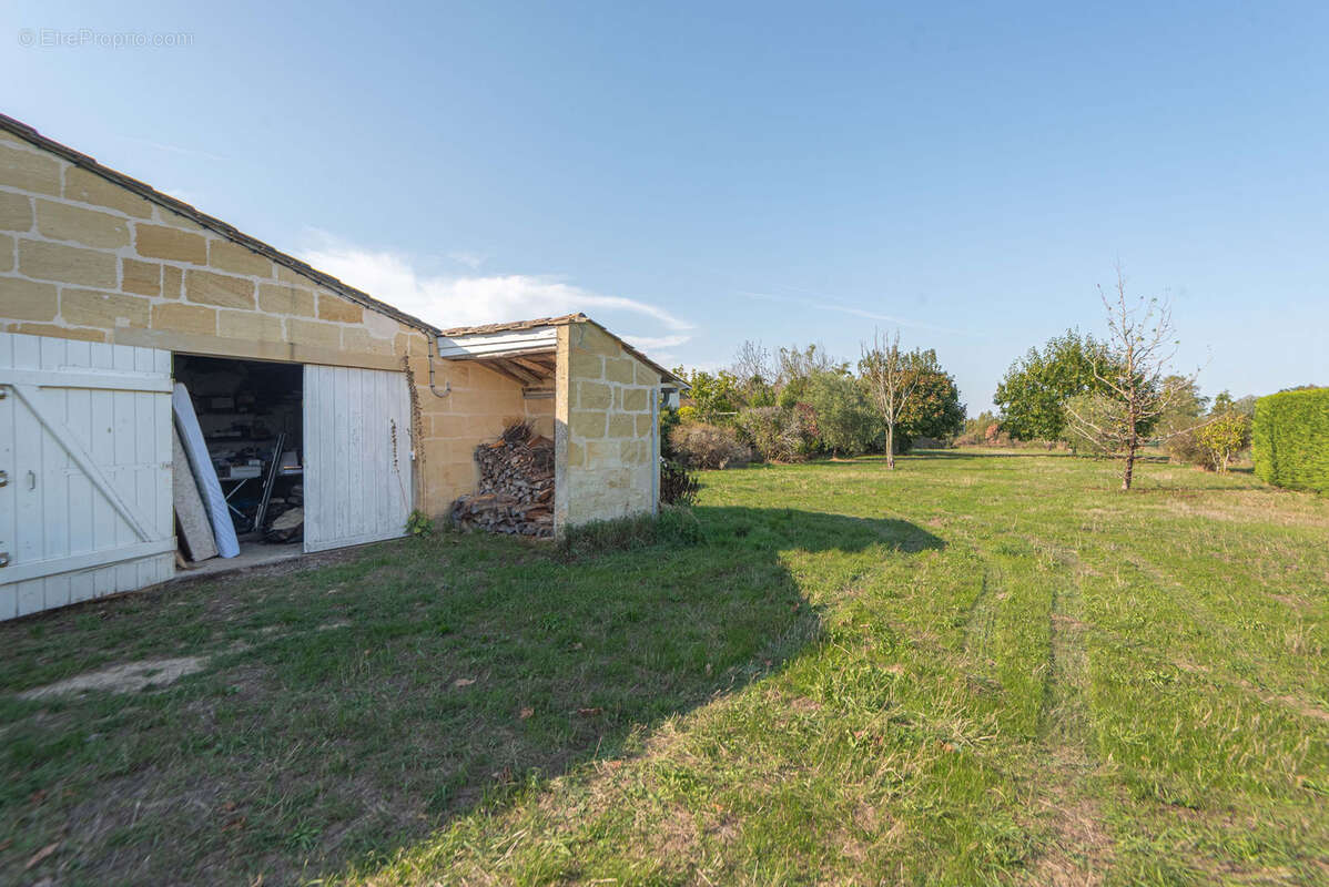 Maison à CAMBLANES-ET-MEYNAC
