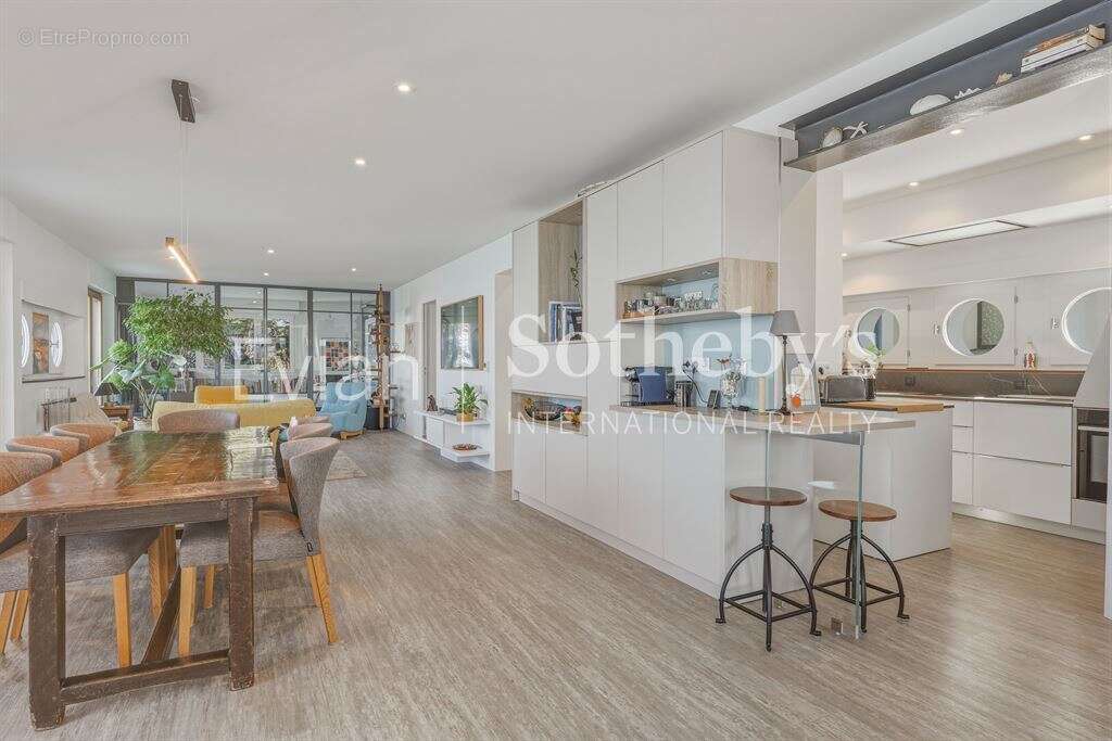 Appartement à EVIAN-LES-BAINS