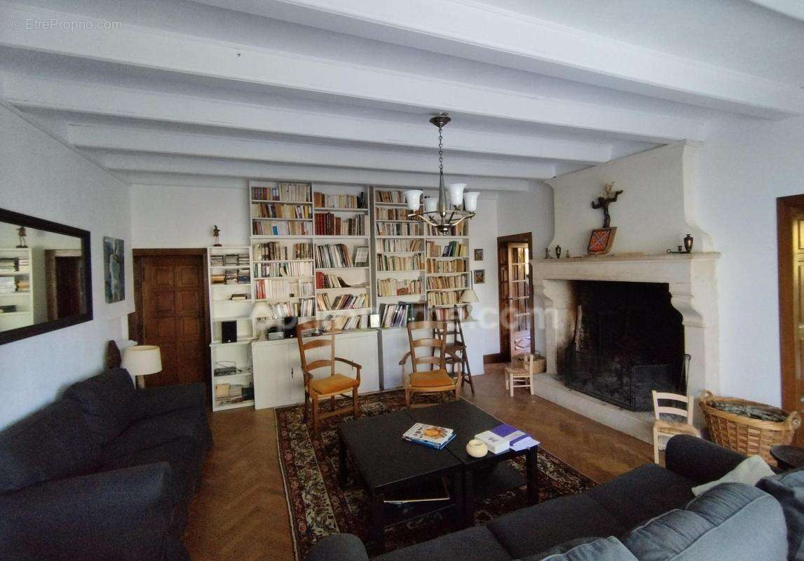 Maison à RIVIERES