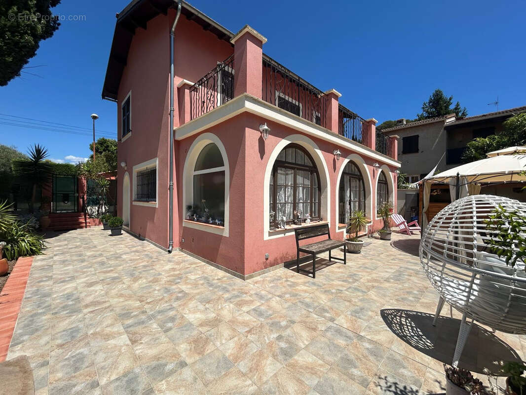 Maison à LA TRINITE