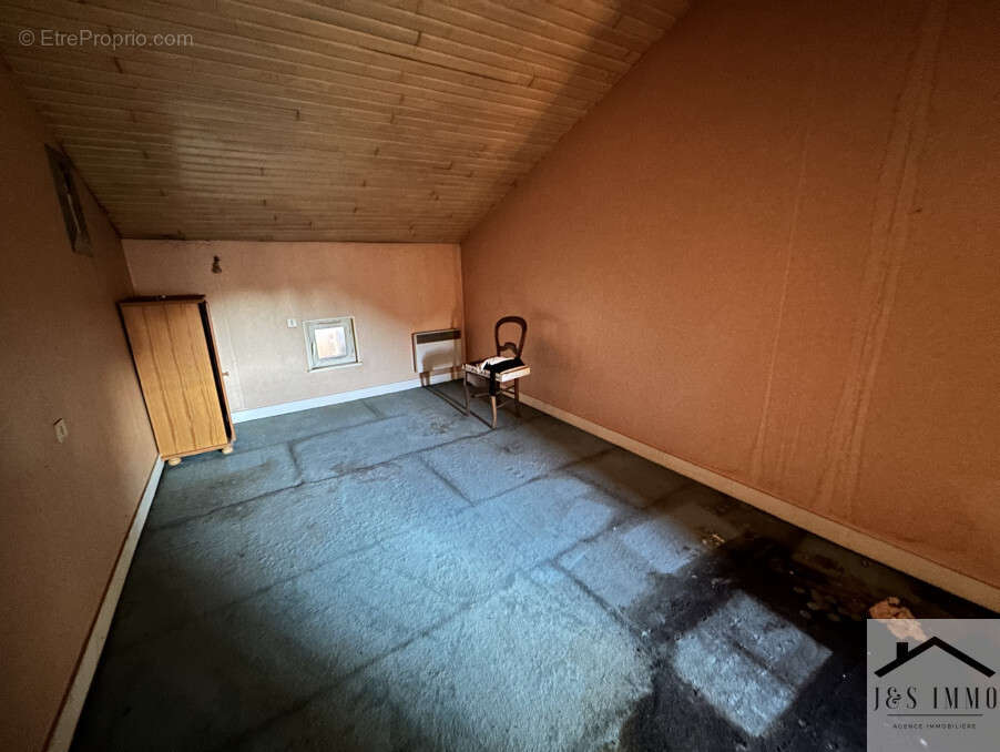 Maison à CHASSENEUIL-SUR-BONNIEURE