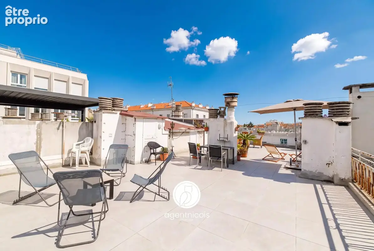 Nice // Libération : Duplex / Terrasse 100m2 / Dernier étage / Traversant - photo 1