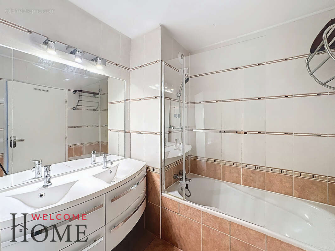 Appartement à LEVALLOIS-PERRET