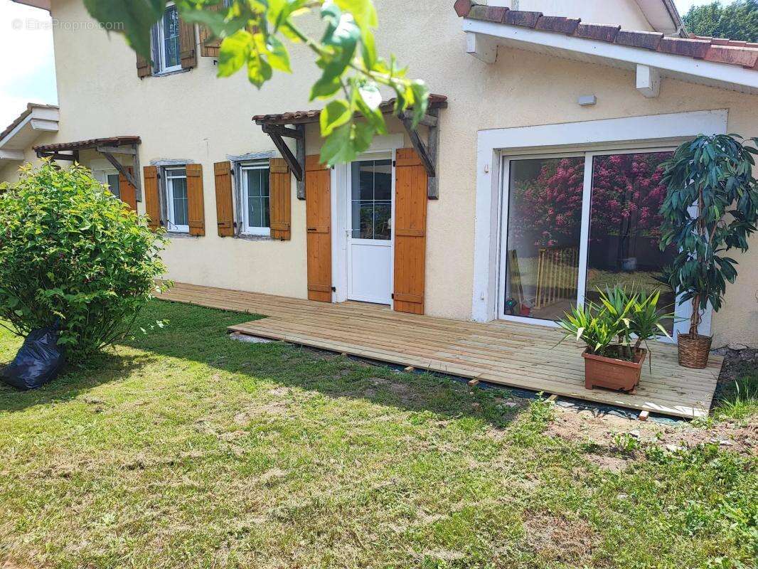 Maison à RIVIERE-SAAS-ET-GOURBY
