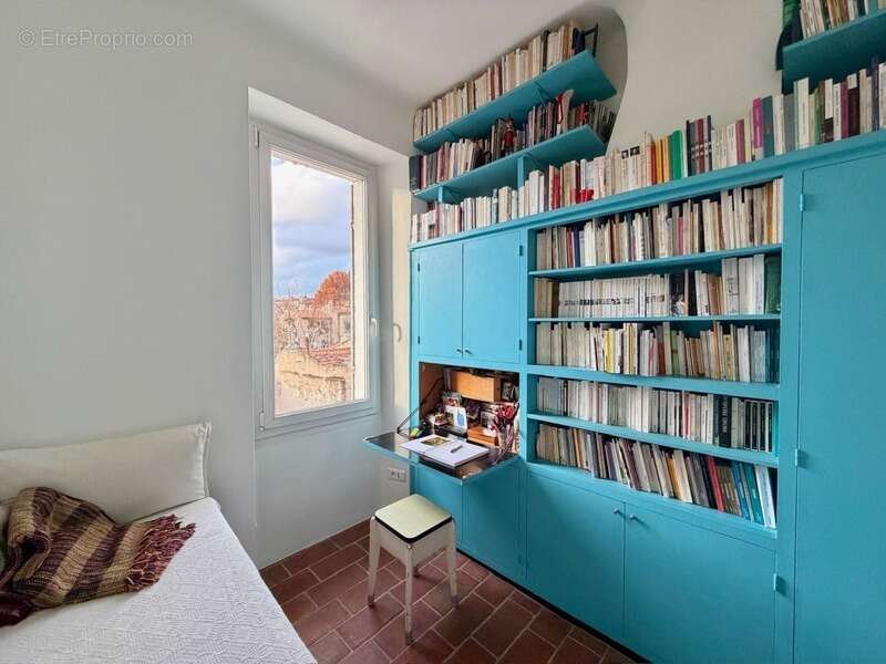 Appartement à MARSEILLE-5E