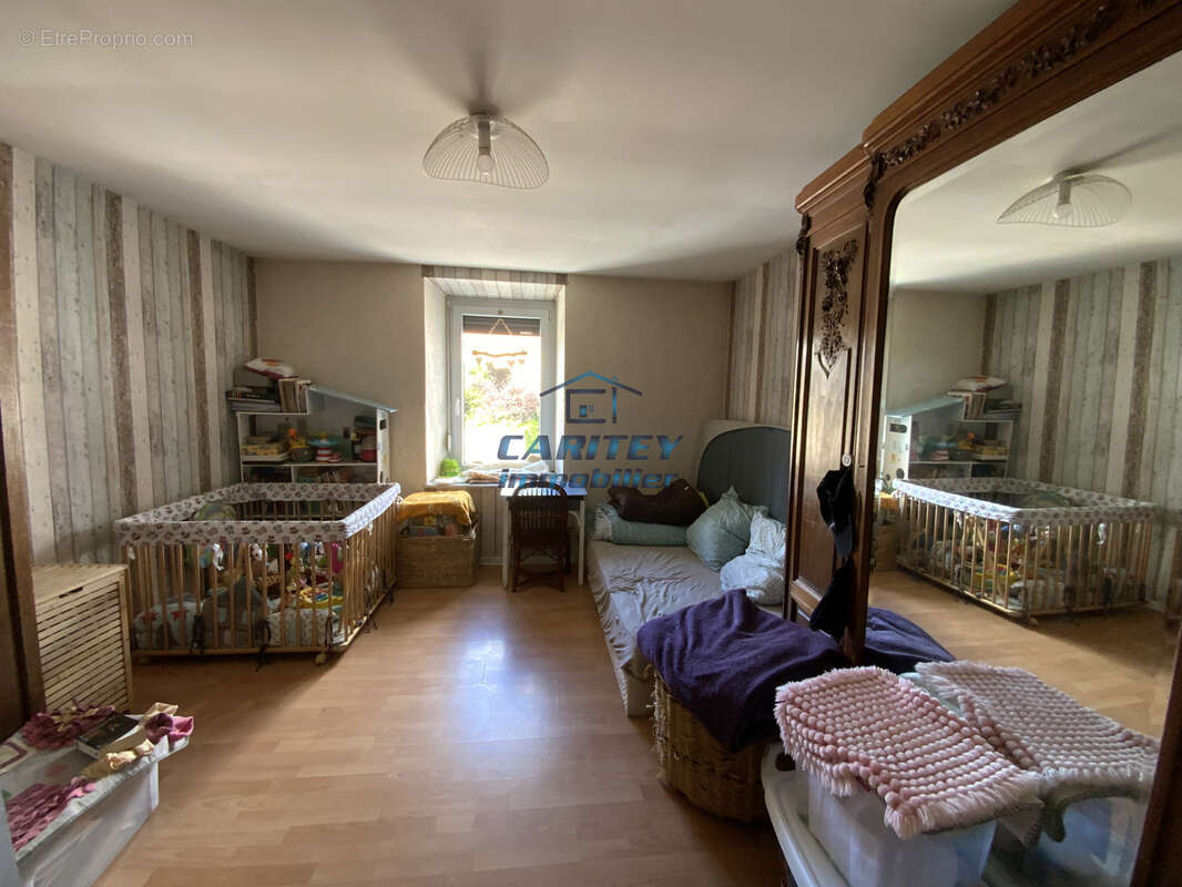 Maison mitoyenne 84m2 sur terrain de 1496m2 - photo 8