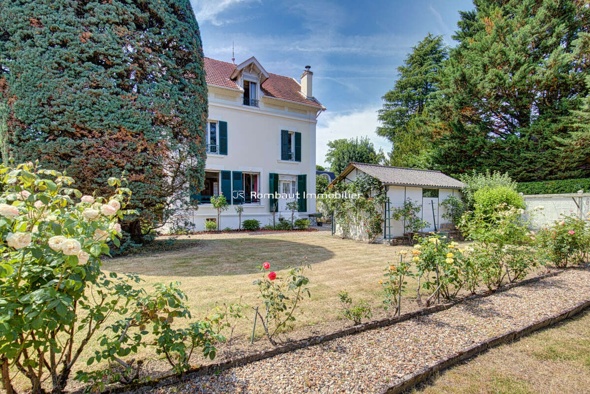 Maison à VAUCRESSON