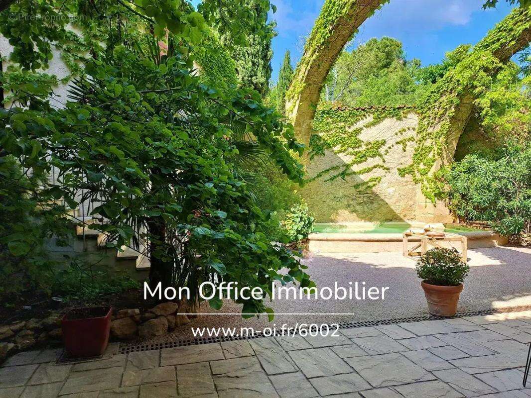 Référence : 6002-VCL. - Maison de Maître du XVII - Cours intérieure et piscine - 20 minutes d'Aix en Provence - photo 23