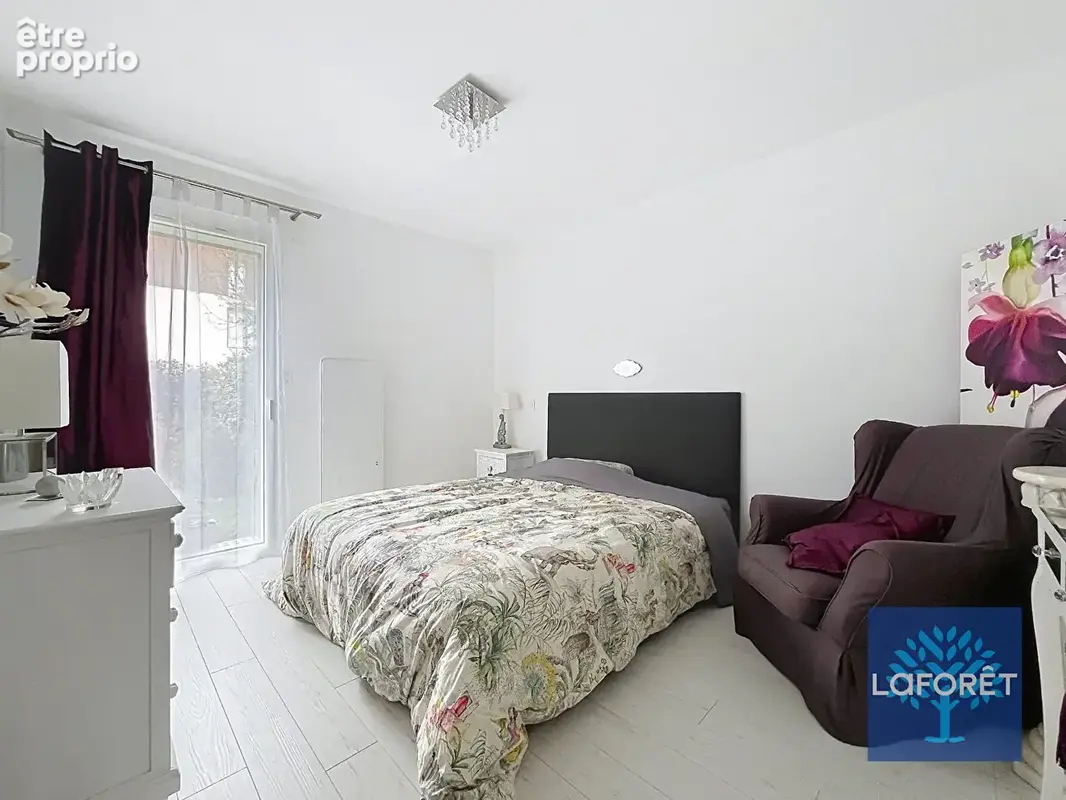 Appartement rez-de-jardin - La Roche Sur Yon 3 pièce(s) 77.35 m2 - photo 7