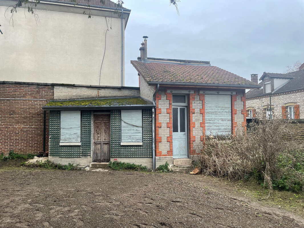 Maison à SAINTE-SAVINE