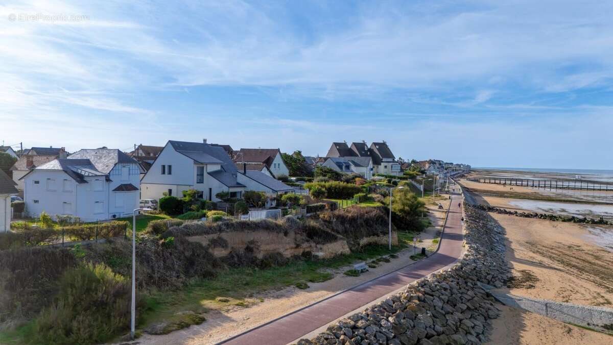 Maison à LUC-SUR-MER