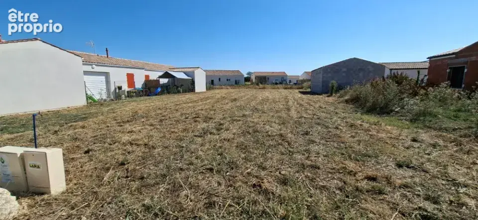 Terrain à LE GUA